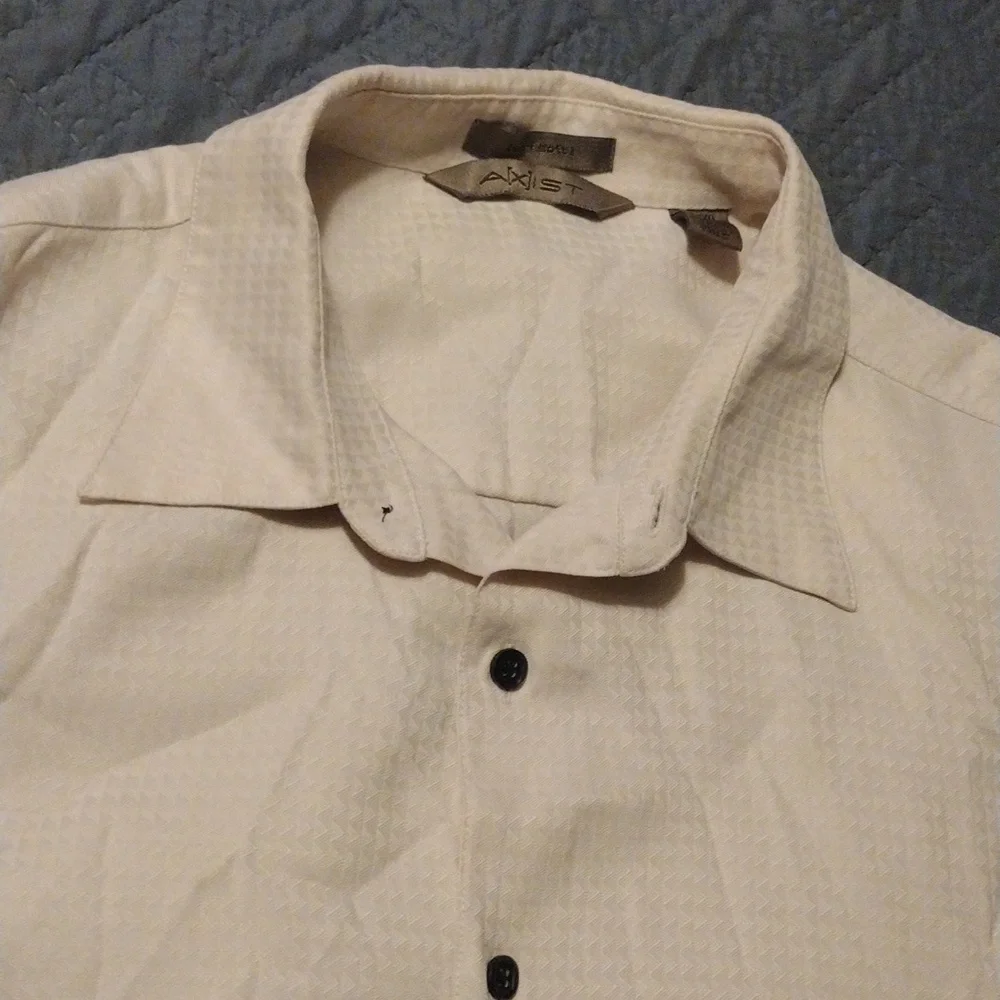 Axist Men's Beige Button-Down Shirt - Picture 4 of 6